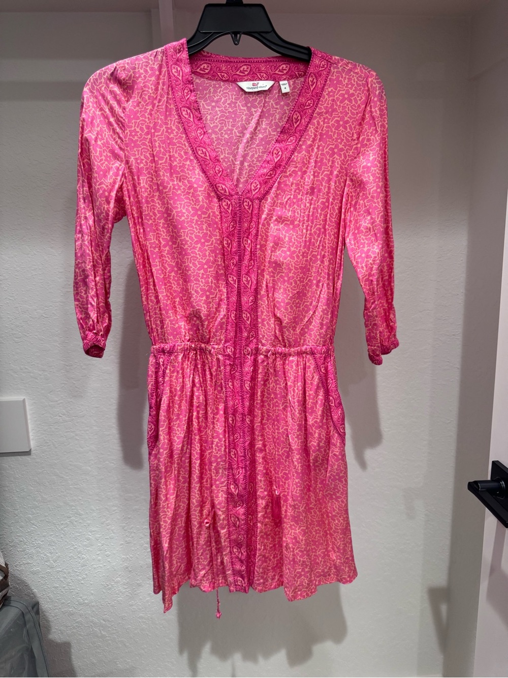 Vineyard Vines Pink Patterned V-Neck Dress